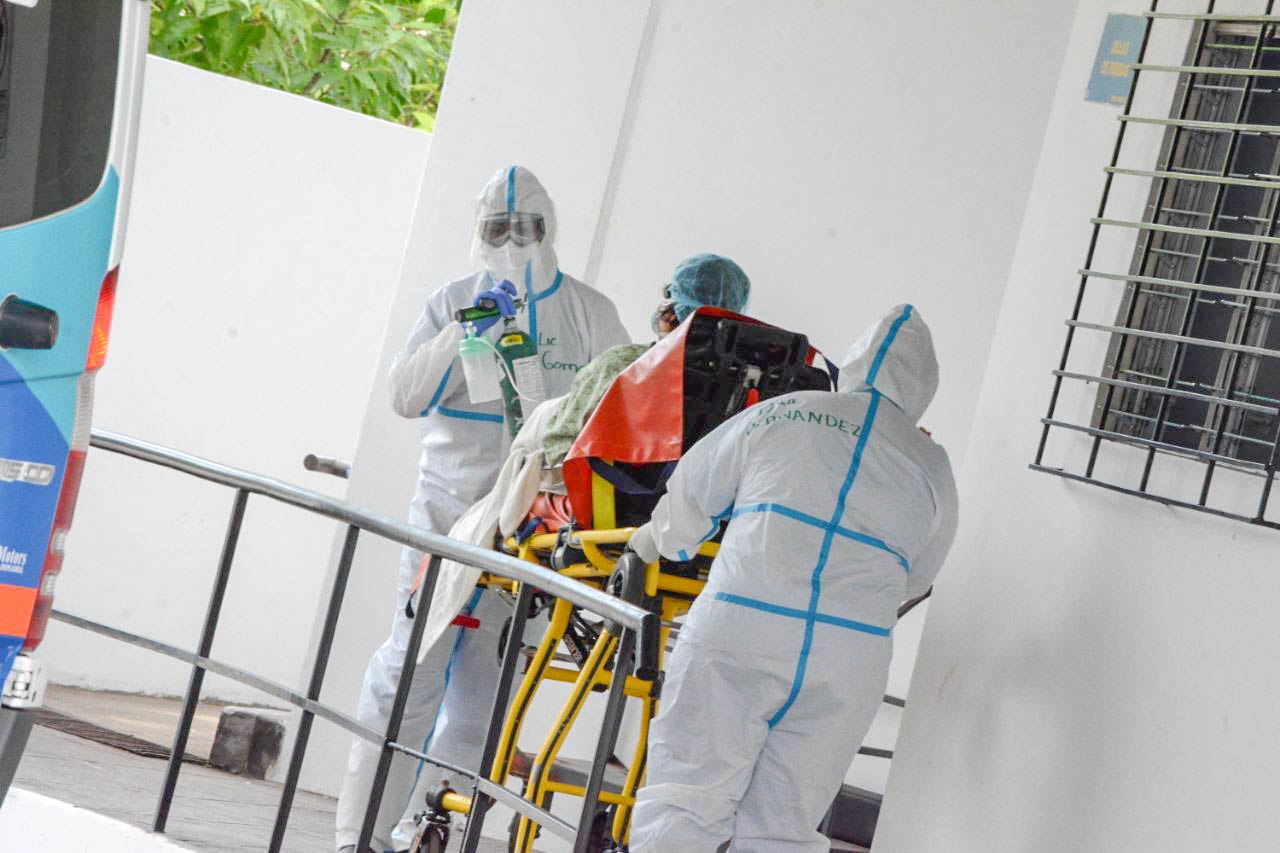 Bajo protocolos de bioseguridad, nosocomios inician traslado de pacientes al Hospital El Salvador bajo-protocolos-de-bioseguridad-nosocomios-inician-traslado-de-pacientes-al-hospital-el-salvador